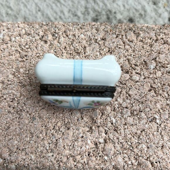 Limoges Floral n Ribbons Rochard trinket box - Picture 5 of 8